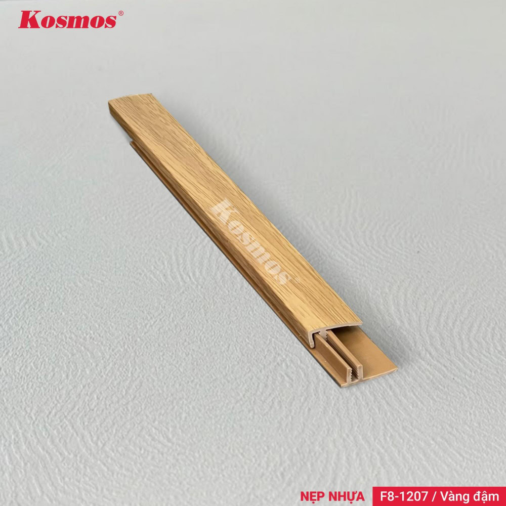 Nẹp F nhựa PVC F8-1207 vàng đậm là phụ kiện kết thúc sàn gỗ.