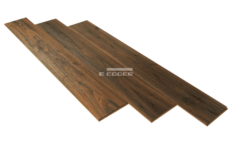 Hình 3 thanh sàn gỗ Egger Aqua 8mm - EPL067