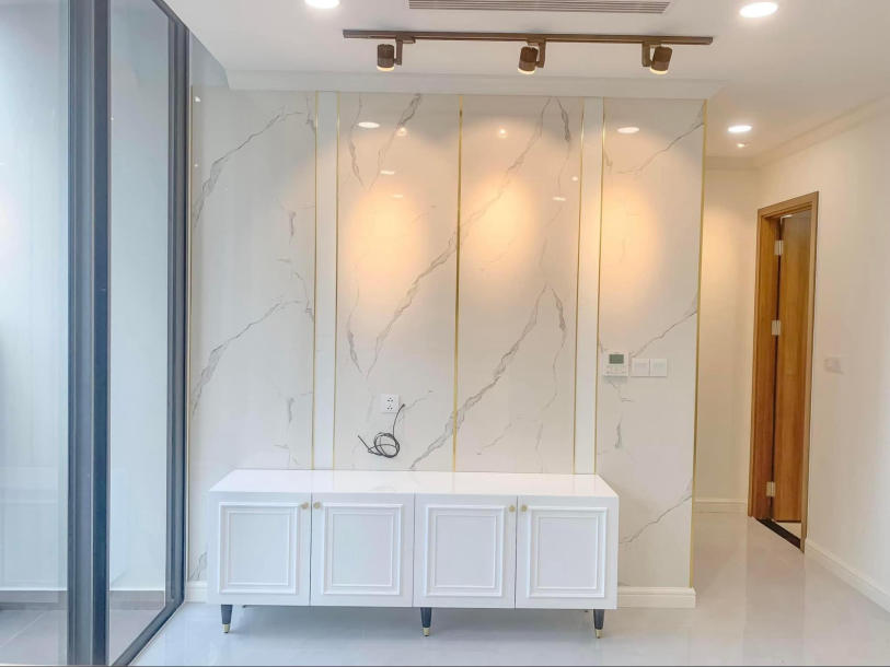 Trong phòng khách, tấm PVC2014