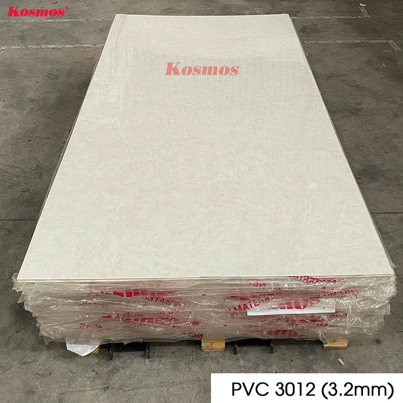 Những lô tấm PVC3012 đạt độ hoàn hảo tại tổng kho Kosmos