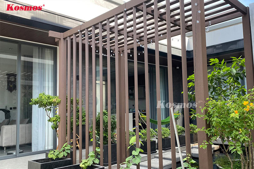 Gỗ nhựa được ứng dụng làm gian hoa che nắng