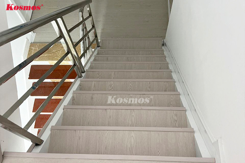 Công trình sàn nhựa được sử dụng cho cầu thang