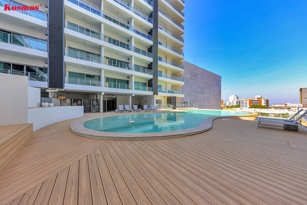 Mẫu sàn gỗ lót hồ bơi đẹp cho không gian căn hộ, chung cư cao cấp