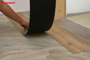 Sàn nhựa dán keo Hàn Quốc cần sử dụng keo chuyên dụng để dính chặt vào sàn nhà Sàn nhựa dán keo Hàn Quốc cần sử dụng keo chuyên dụng để dính chặt vào sàn nhà