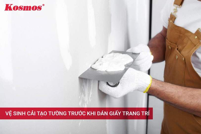 Clean and renovate the wall before applying decorative wallpaper.