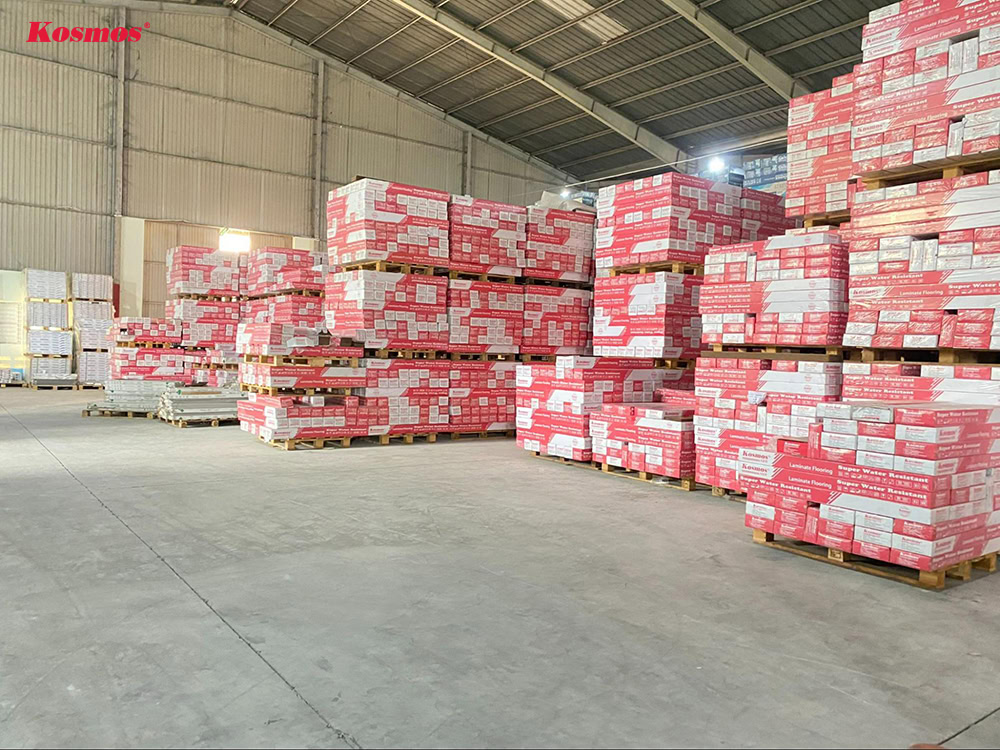 Không gian kho sàn gỗ Kosmos Việt Nam