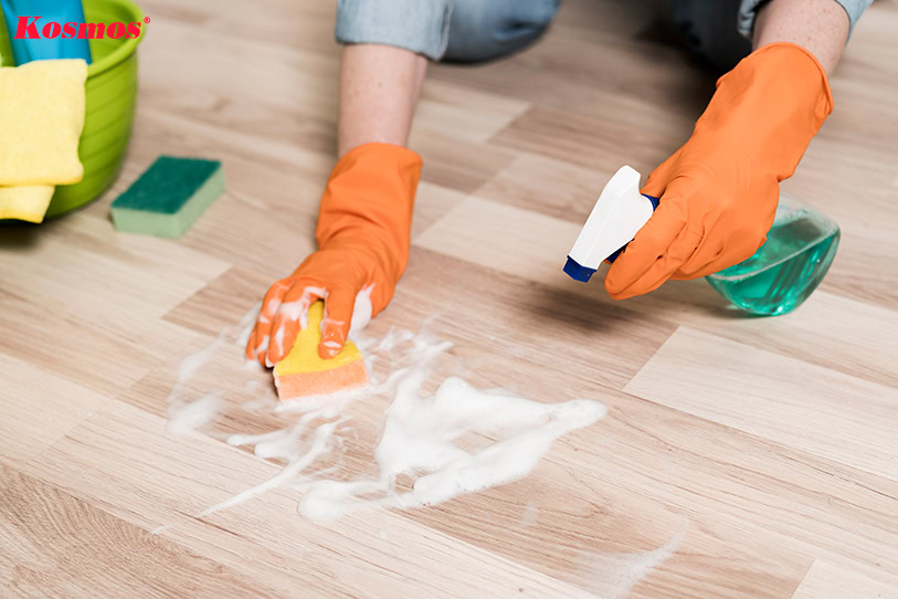 Vệ sinh sai cách là nguyên nhân làm sàn gỗ bị trơn