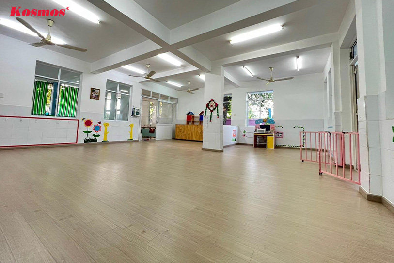 Wood grain plastic flooring project for kindergartens