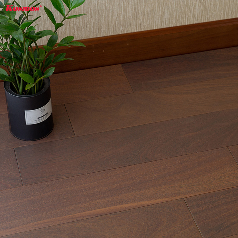 Plancher en bois naturel