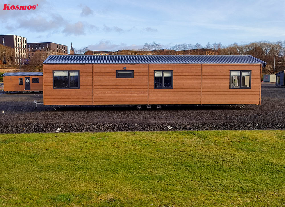 Công trình tấm ốp Panel và nẹp V VPN-03 màu cánh gián ngoài trời