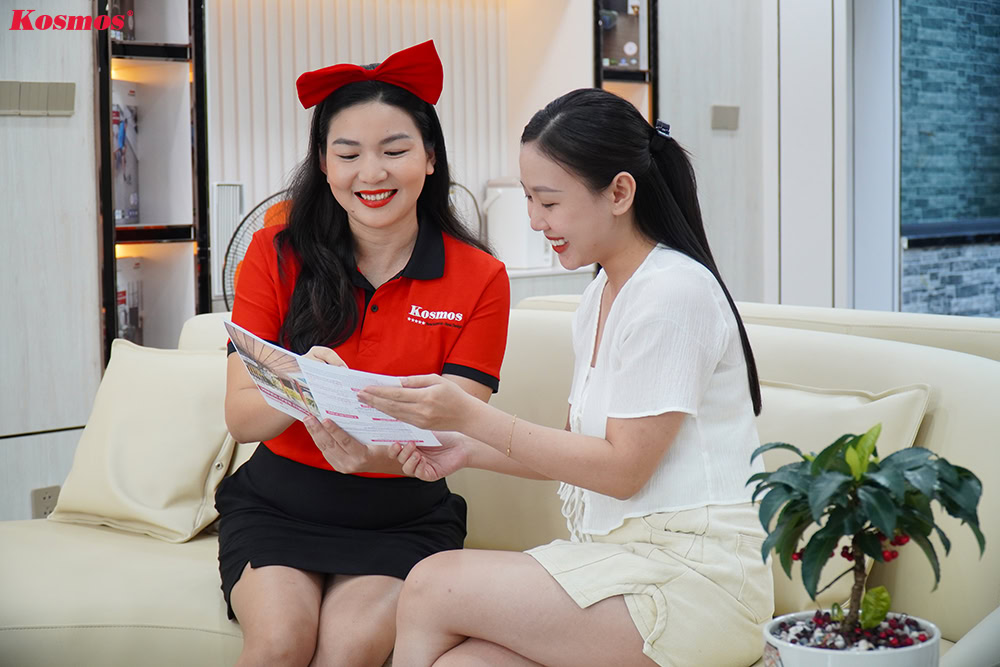 Đại lý của Kosmos cung cấp dịch vụ tư vấn và thi công vách tivi thạch cao bền đẹp