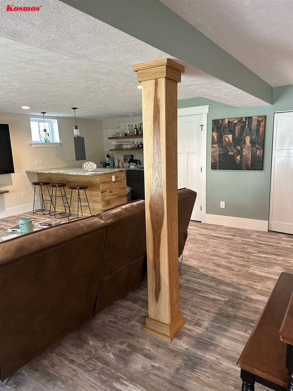 Mẫu cột nhà ốp gỗ kiểu dáng đơn giản