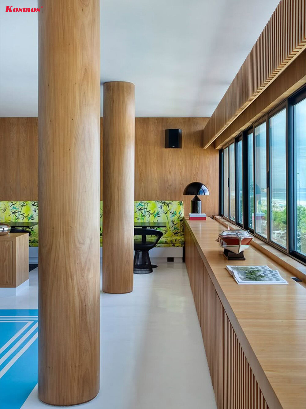 Mẫu cột ốp gỗ tròn, mang lại cảm giác mềm mại