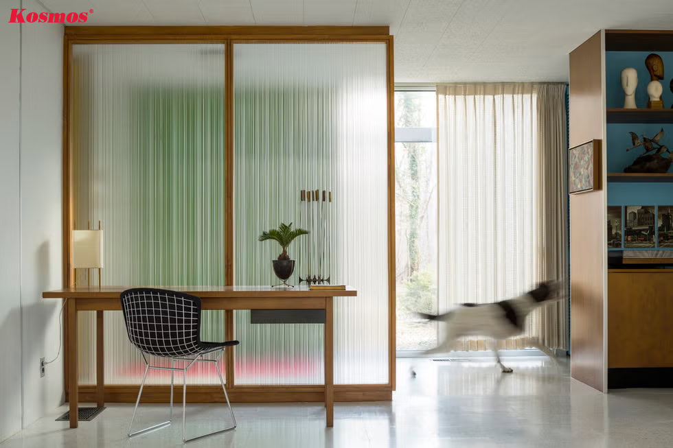 Thiết kế vách ngăn bằng gỗ kính sóng độc đáo