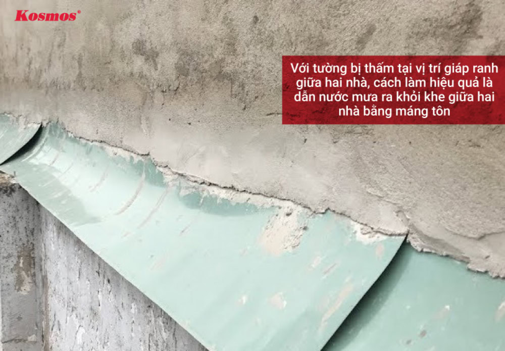 Cách xử lý tình trạng tường thấm nước mưa tại khe hở giữa 2 nhà