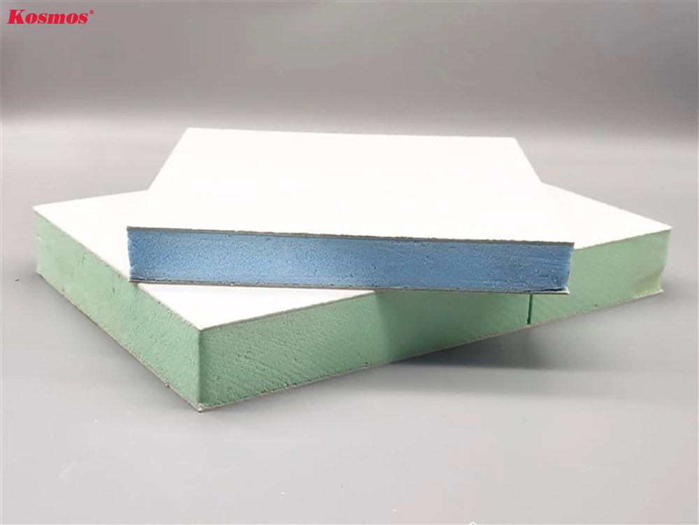 Panel XPS có lớp lõi màu xanh dương hoặc xanh lá đặc trưng
