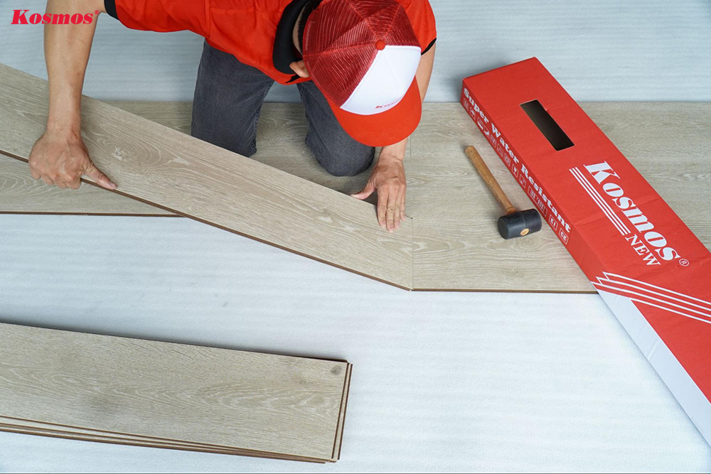 Thi công sàn gỗ công nghiệp có hèm khoá