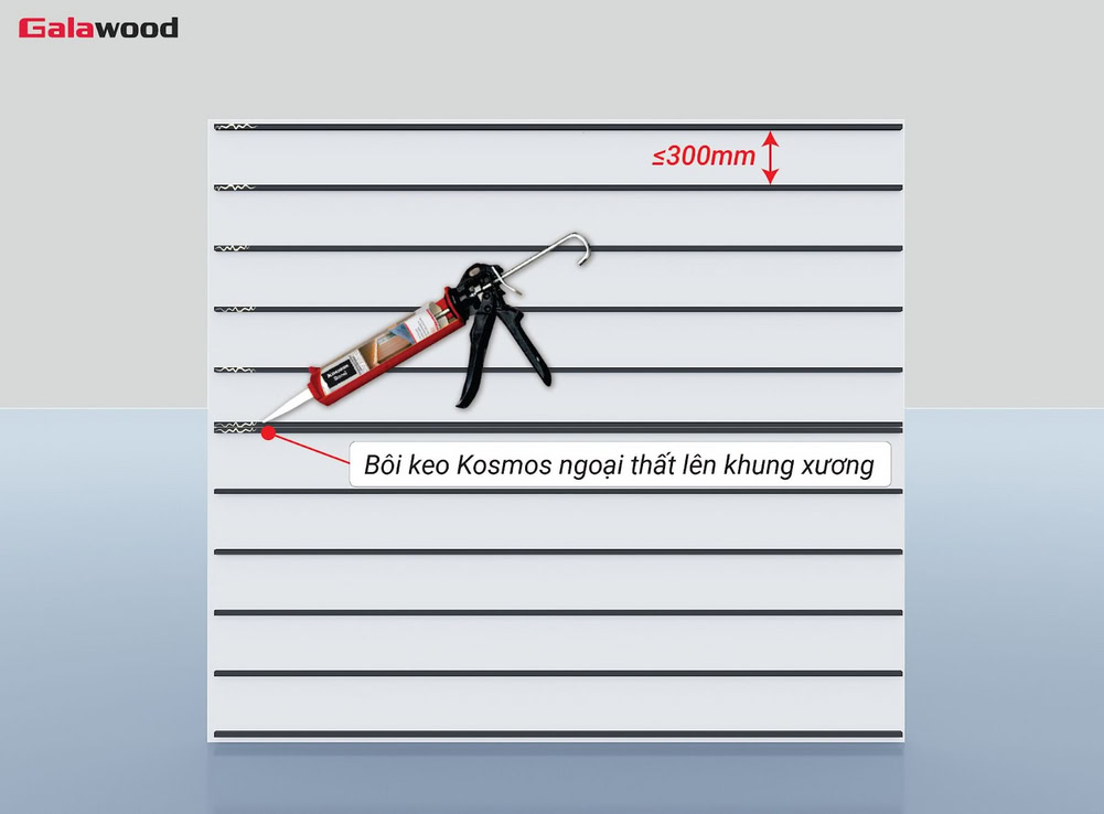 Bôi keo vào khung xương nằm ngang khi thi công tấm ốp nhựa asa nằm dọc