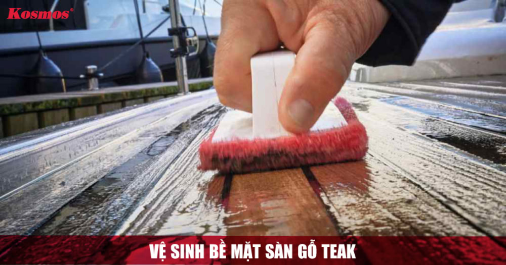 Vệ sinh bề mặt sàn gỗ Teak