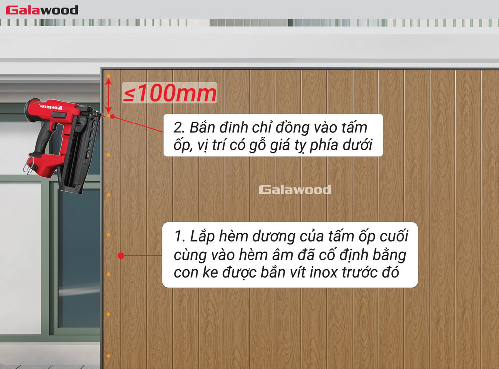 Ốp dọc cổng G-OP112X16: Bắn đinh chỉ đồng vào tấm ốp gỗ nhựa cuối cùng ngay chỗ có khung xương bằng gỗ giá tỵ