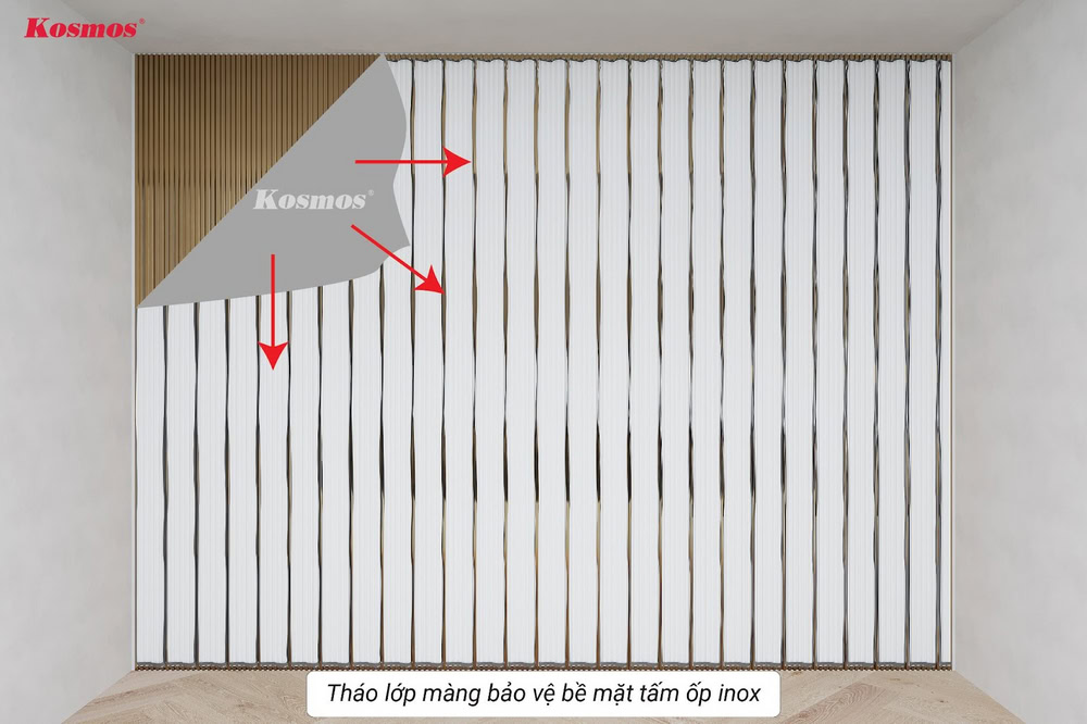 Tháo lớp màng bảo vệ bề mặt tấm ốp lam sóng inox