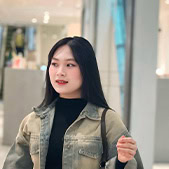 Chị Cẩm Vân