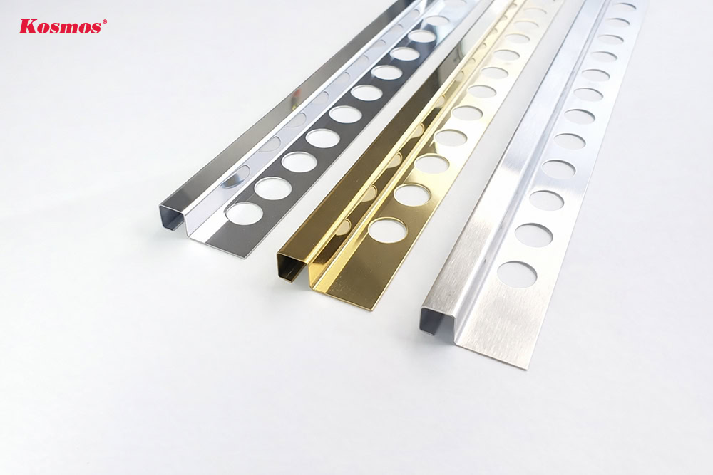 Nẹp bo vuông inox có kích thước 10 x 10 x 2440, 10 x 10 x 2700 và 12 x 10 x 2700mm
