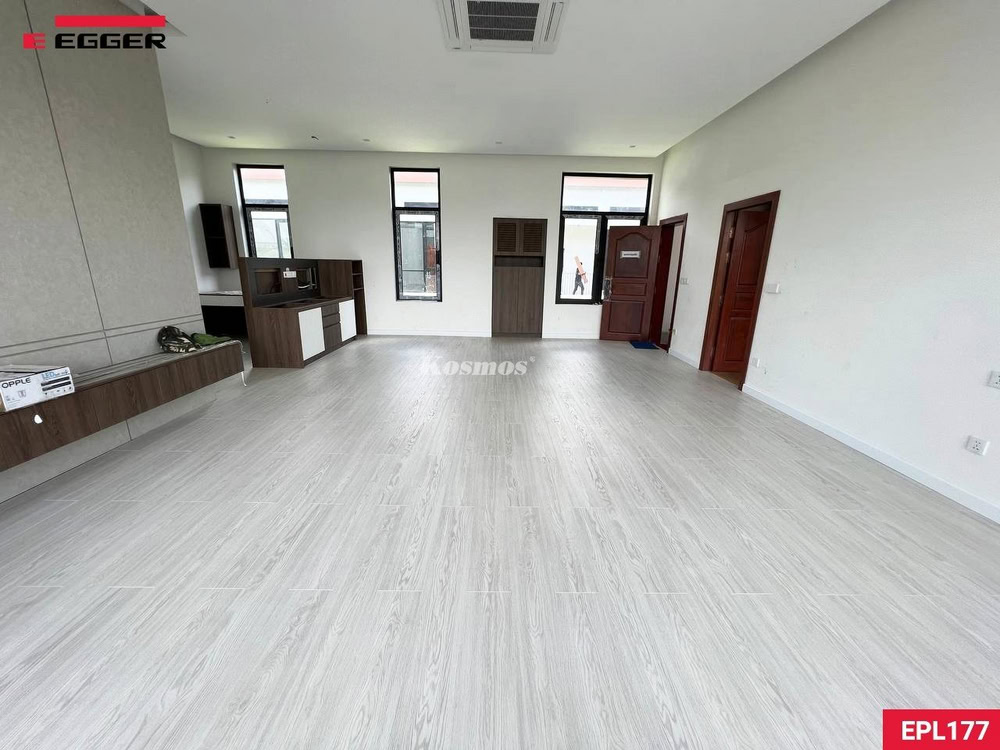 Lát sàn gỗ công nghiệp truyền thống 1-2 cho căn hộ chung cư Lát sàn gỗ công nghiệp truyền thống 1-2 cho căn hộ chung cư