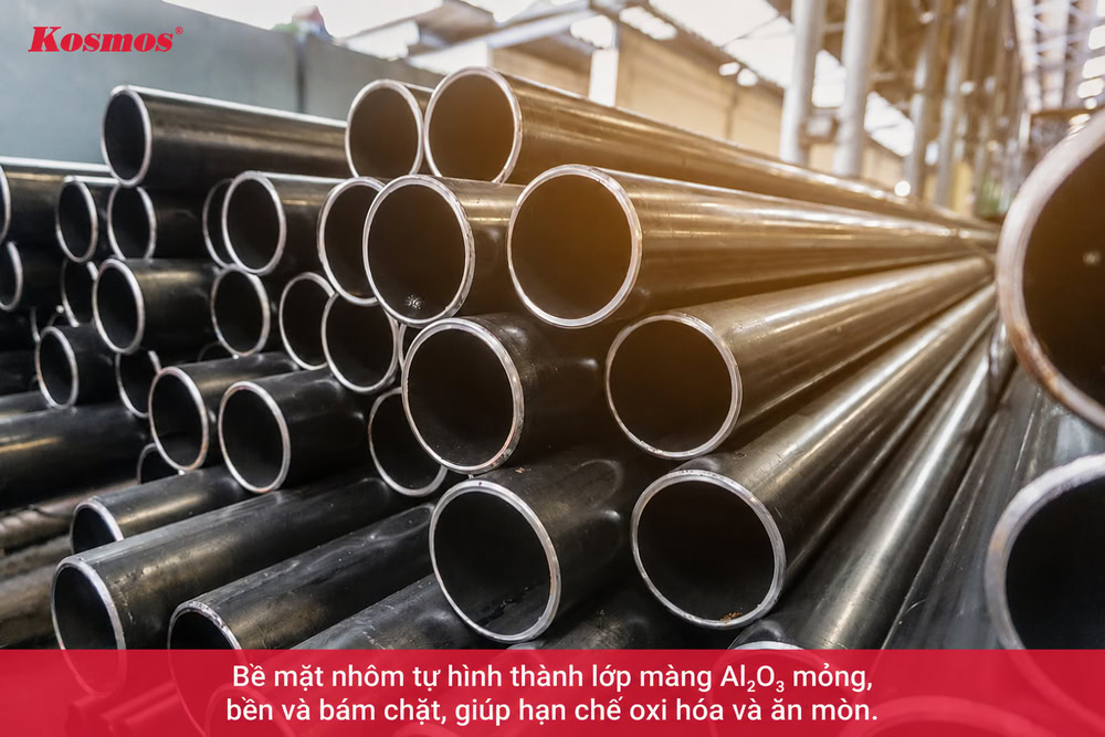 Nhôm được ứng dụng ngoài trời nhờ khả năng chống ăn mòn tự nhiên Nhôm được ứng dụng ngoài trời nhờ khả năng chống ăn mòn tự nhiên