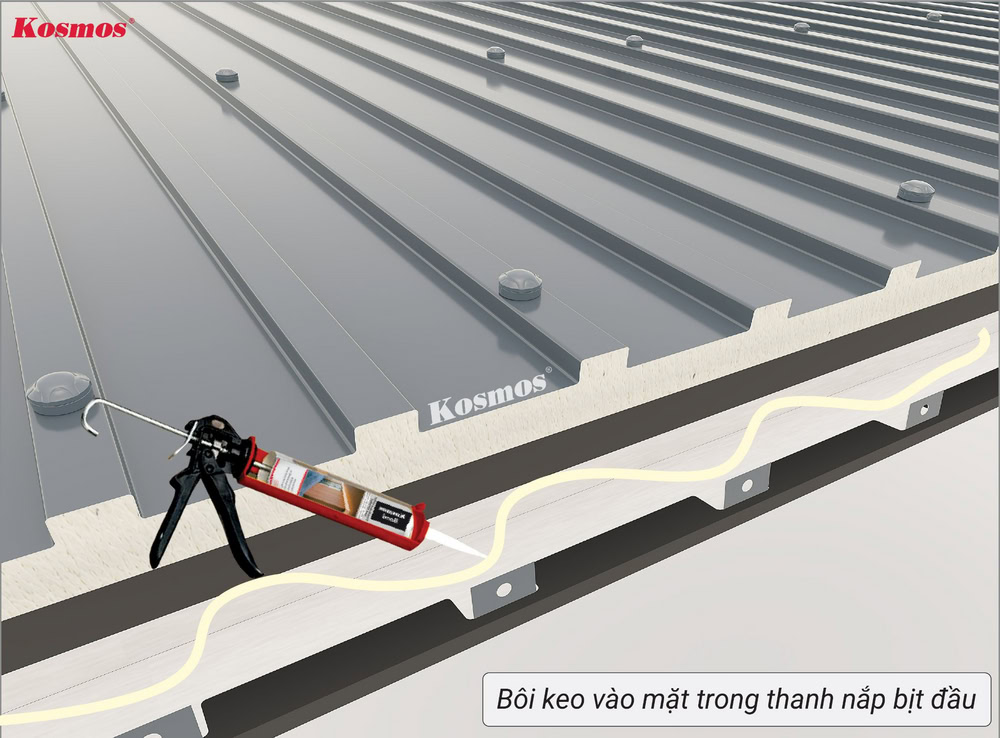 Bơm keo vào mặt trong thanh nắp bịt đầu Bơm keo vào mặt trong thanh nắp bịt đầu