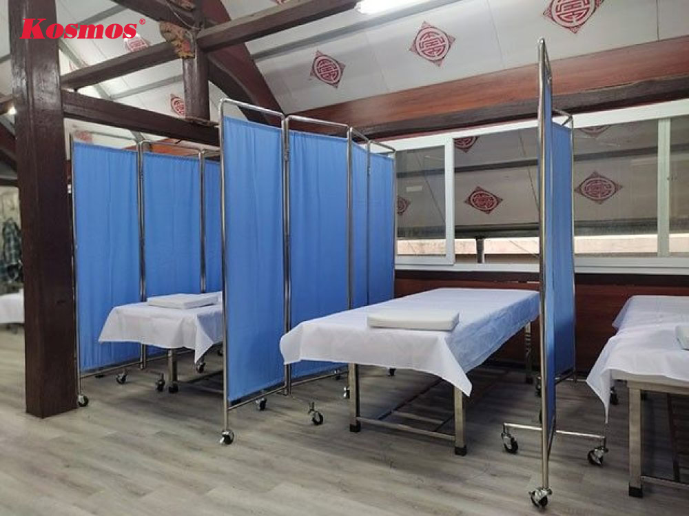 Thiết kế vách ngăn phòng khám bằng bình phong vải